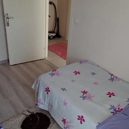 Lovely House Cheap - Be My Guest *
