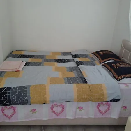 דירה Lovely House Cheap - Be My Guest