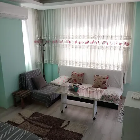 Lovely House Cheap - Be My Guest דירה